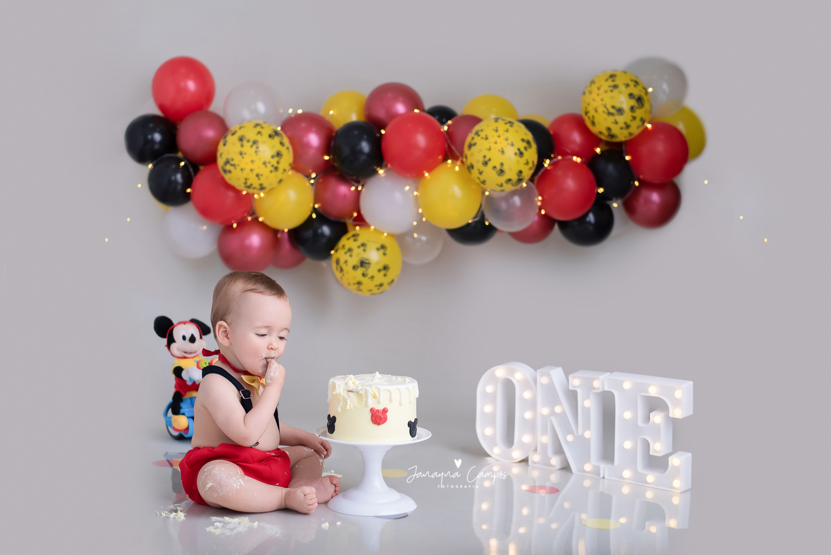 Smash the cake 