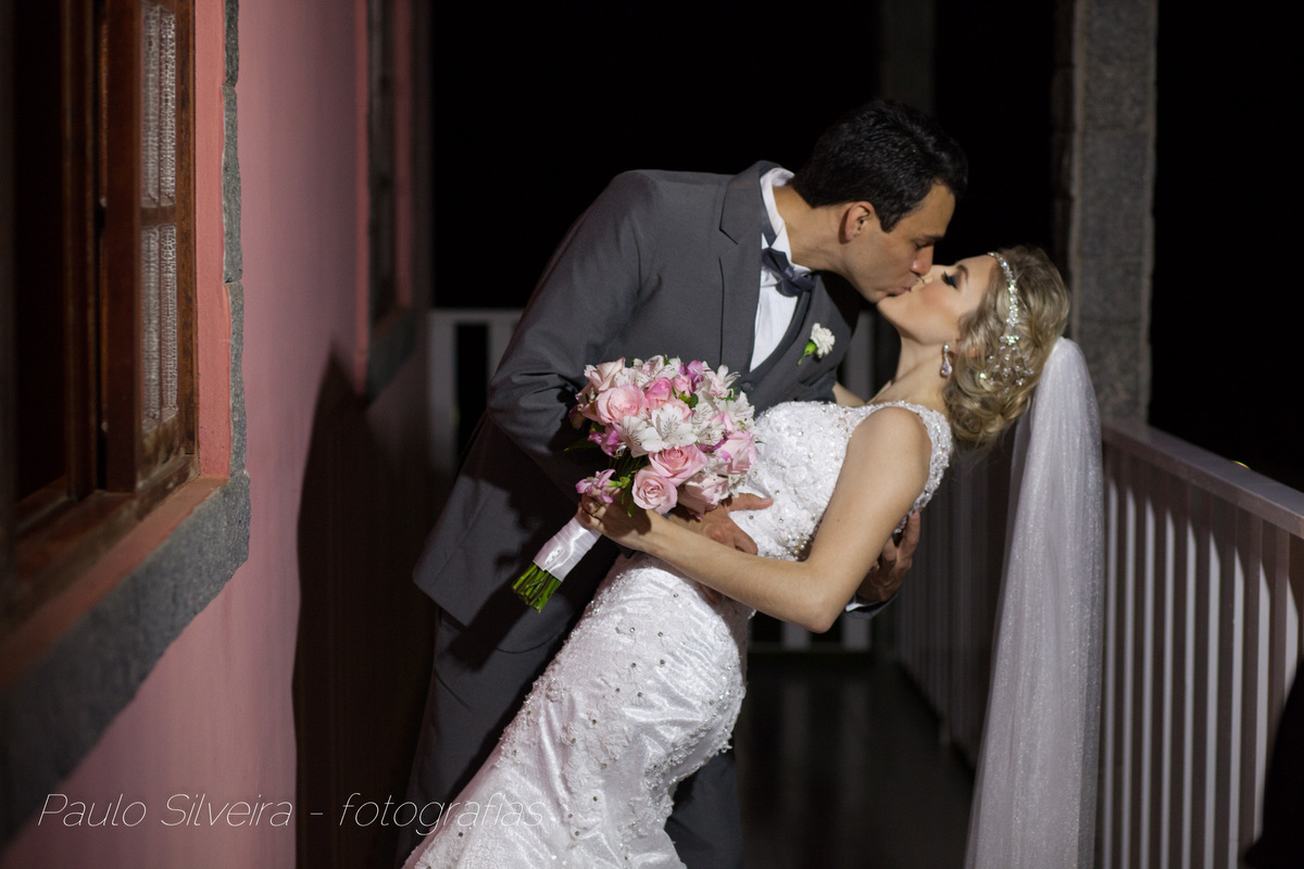 beijo noivos
