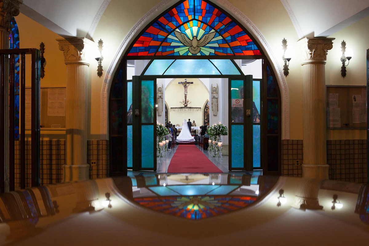 paróquia de fátima noivos ao fundo