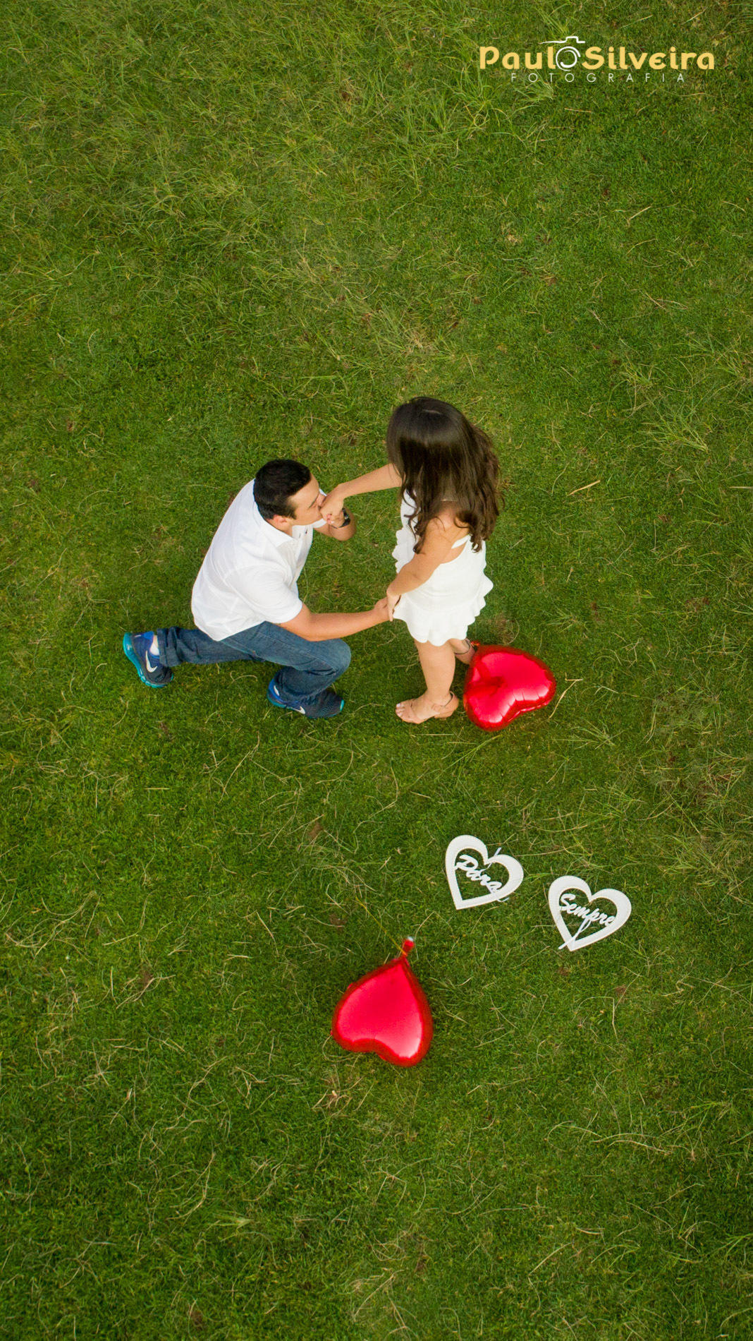 beijo noivos corações - rampa de voo livre