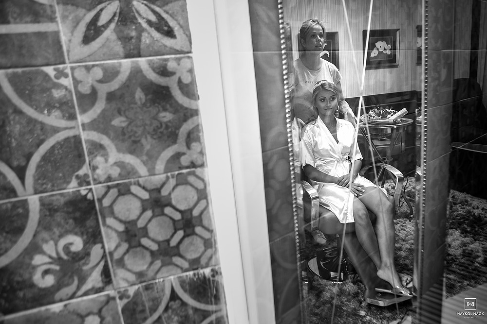 noiva se arrumando tubarão