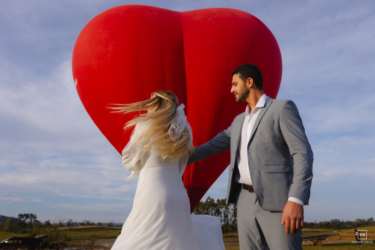voar em balão de coração