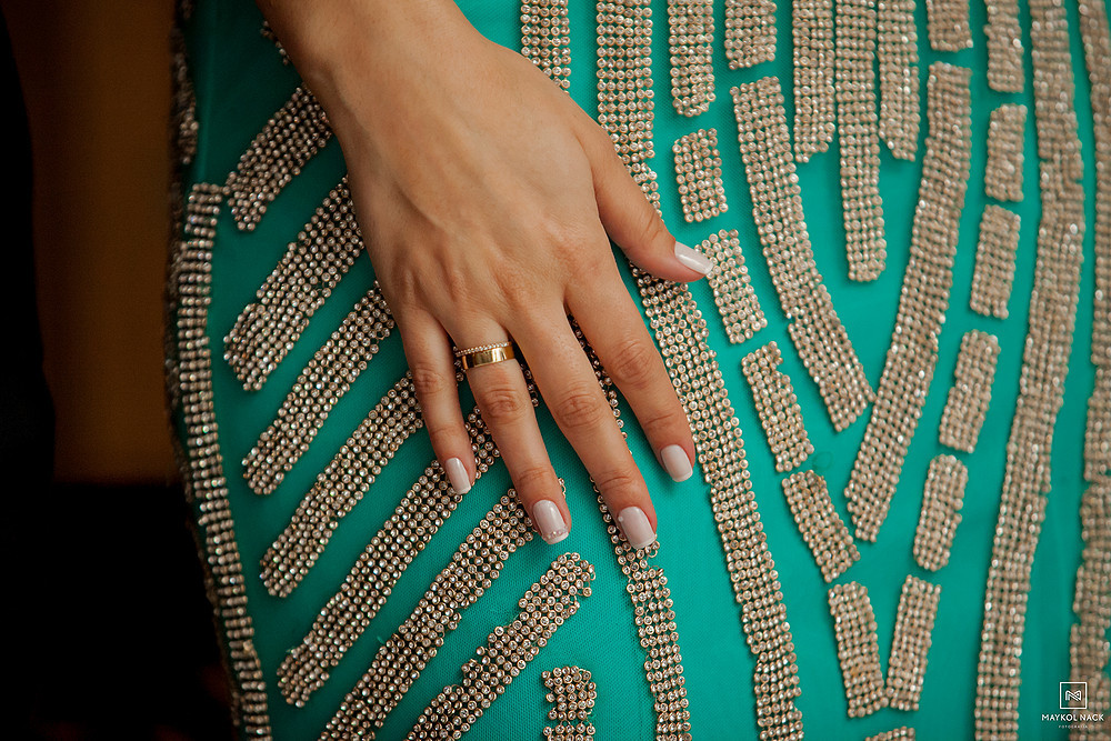 anel de noivado Everest lounge bar