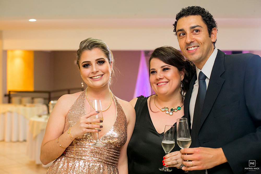 família jantar formatura tubarao