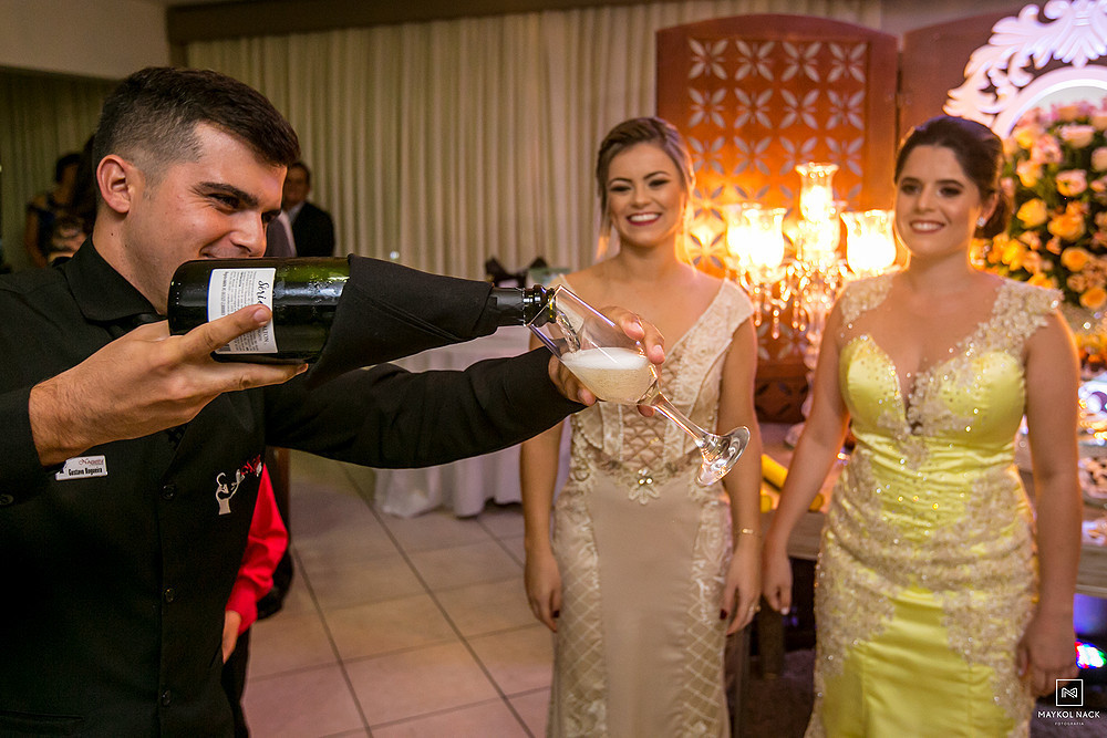 garçons para formatura tubarão