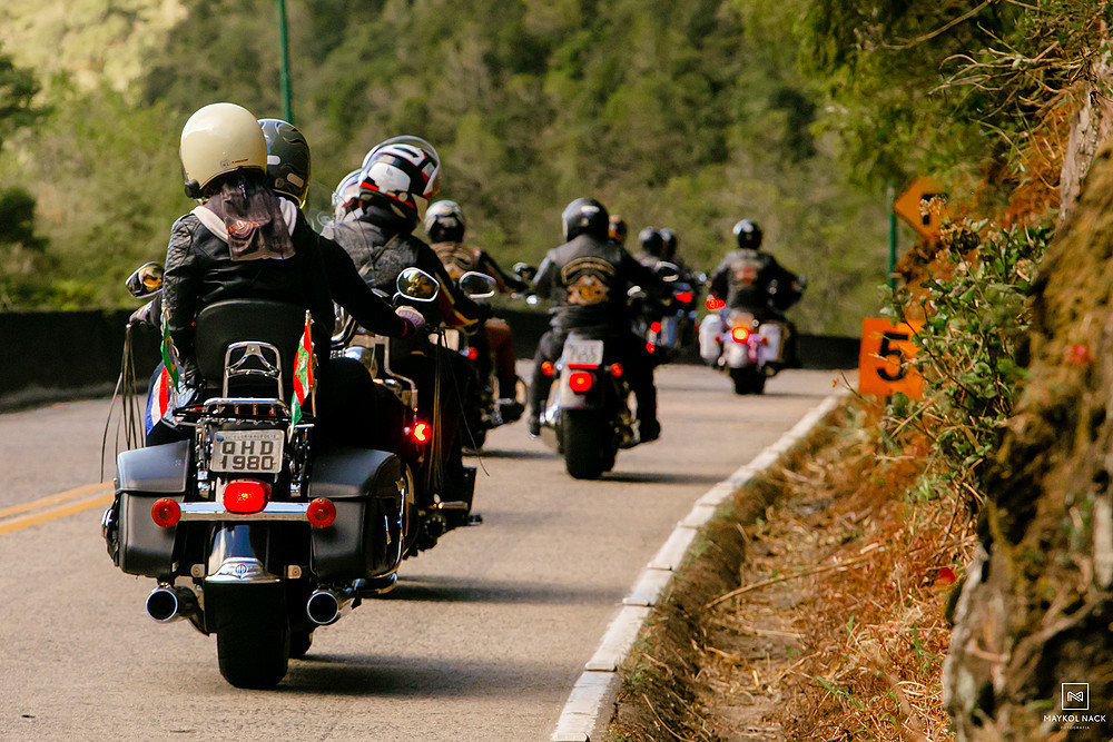 passeio de moto serra do rio do rastro