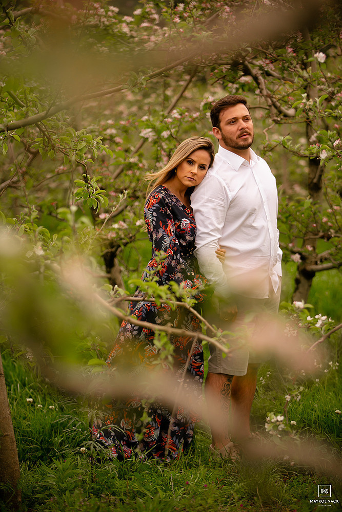 fotos de casal nas macieiras