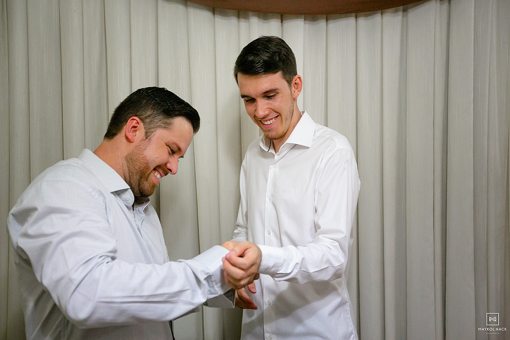 noivo cerimonia festa de casamento padrinhos familia amigos festa de casamento