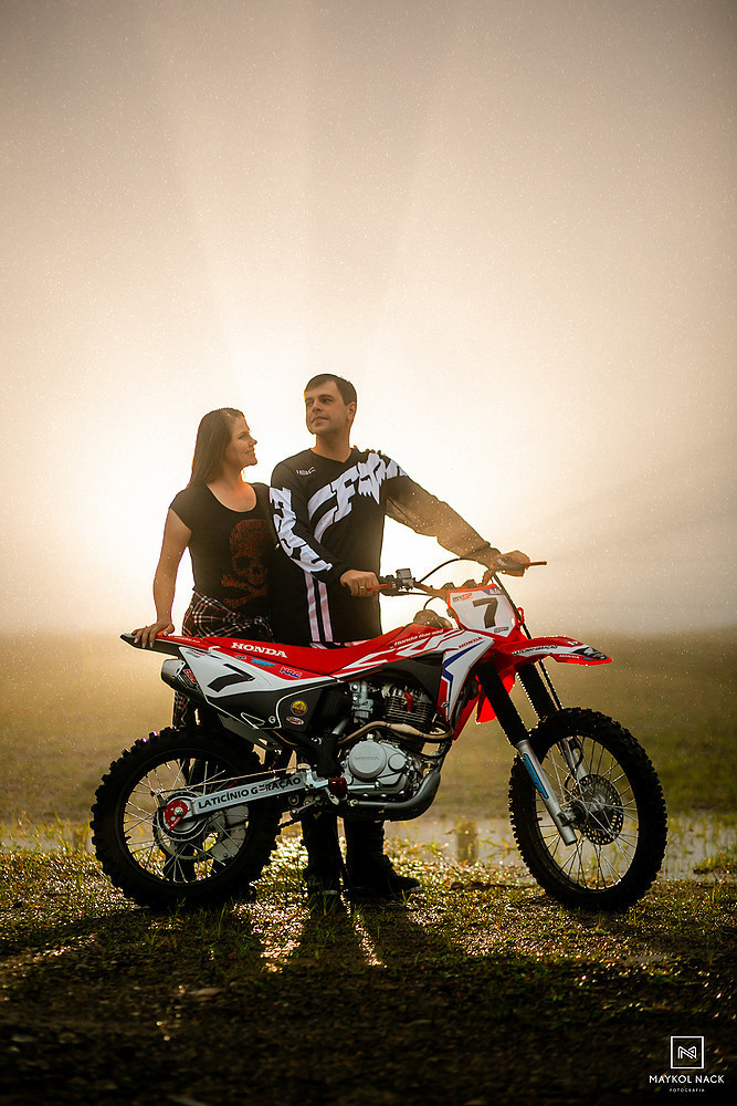 moto de trilha casal