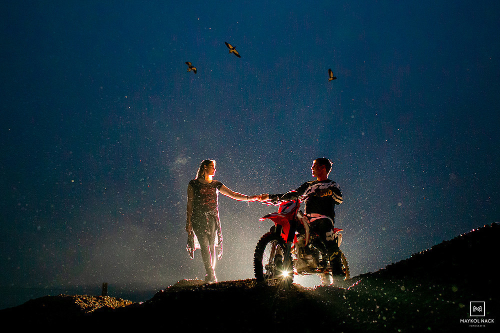 fotos de casal na chuva