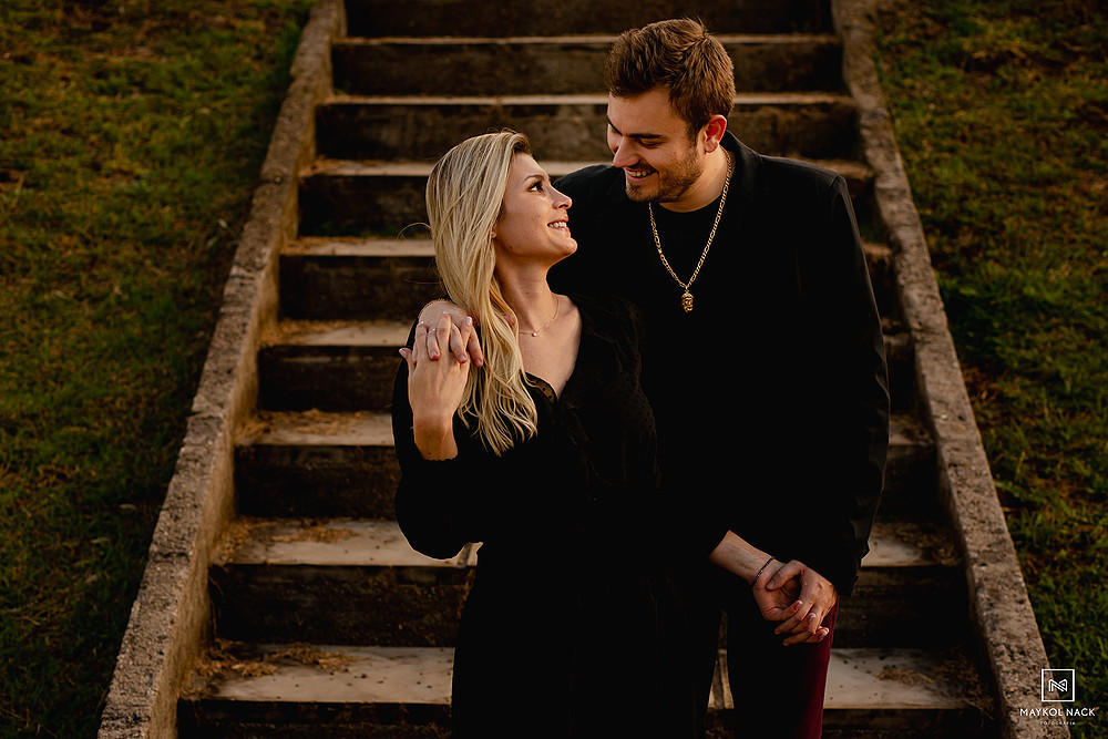 fotografia de casal no vinhedos monte agudo