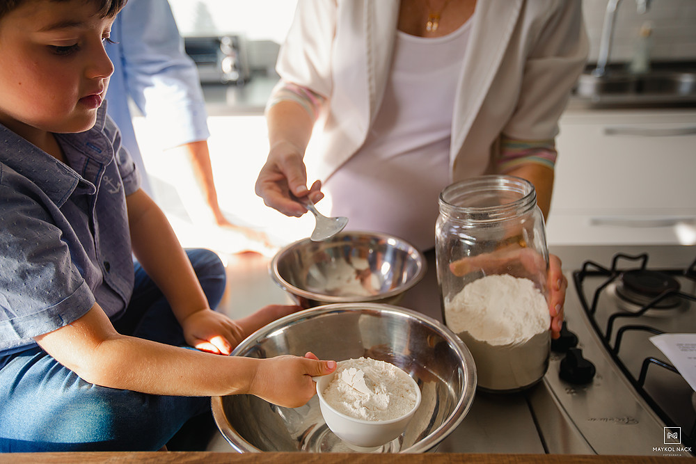 familia na cozinha