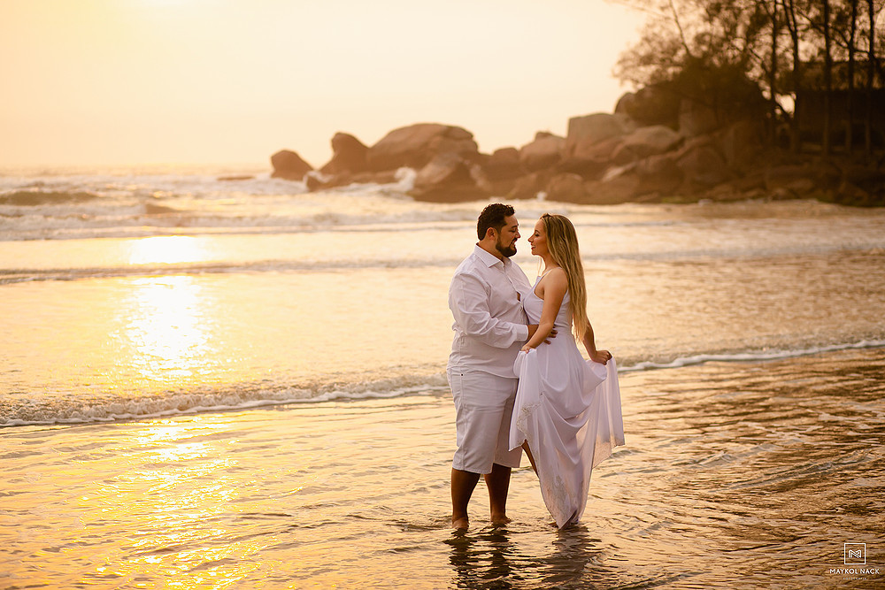 fotos de casal na praia em santa catarina