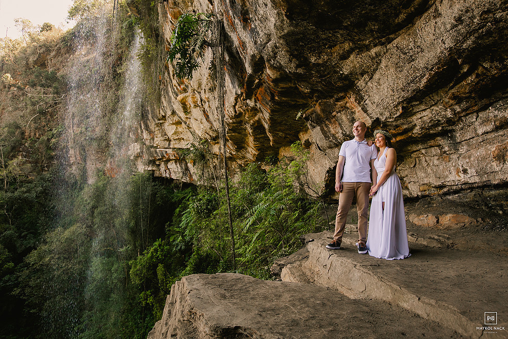 ensaio de casal na gruta do poço certo