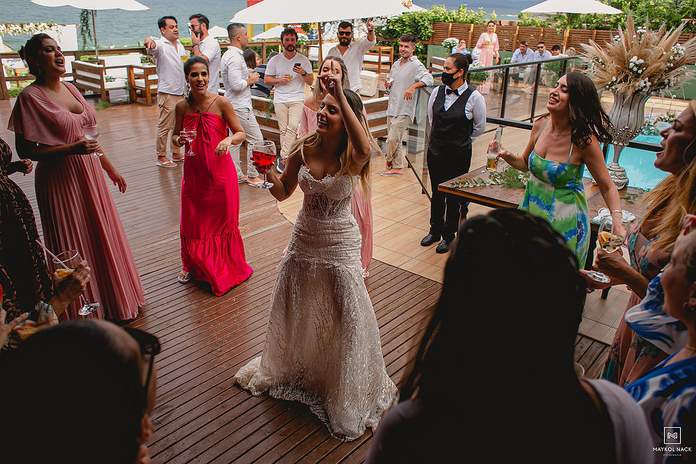 praia do estaleirinho festa de casamento