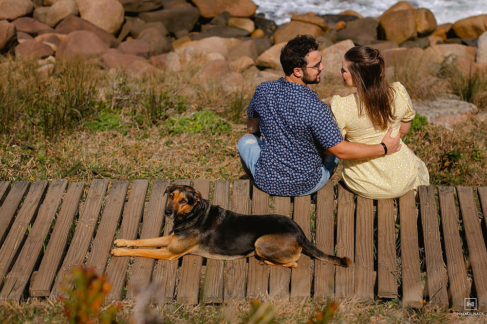 ensaio com casal na  praia do rosa