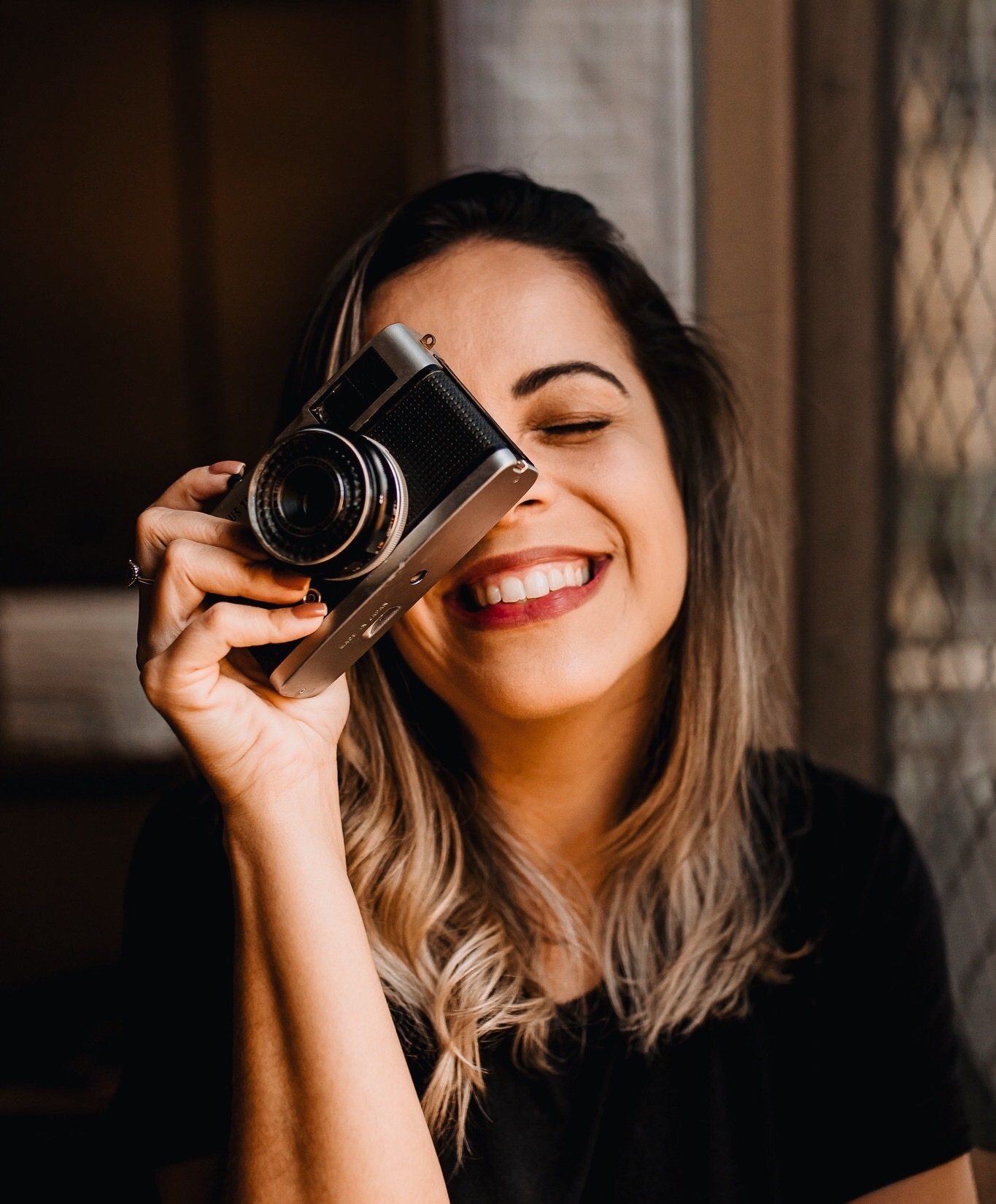 Sobre Caroline Tudesco | Fotografia Lifestyle de Famílias, Gestantes, Recém-nascidos, Partos, Pets e Aniversários Infantis | Campos dos Goytacazes/RJ