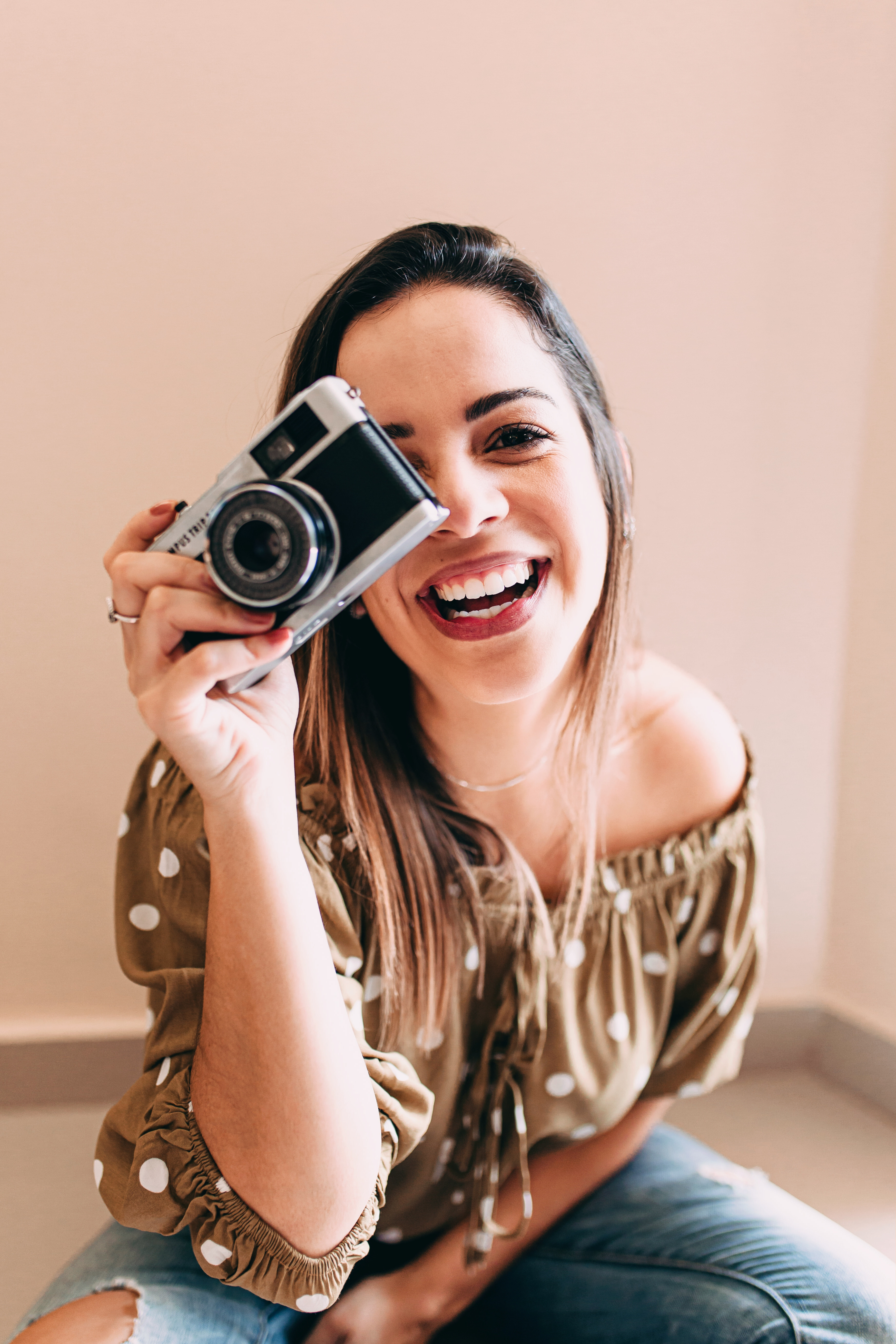 Sobre Caroline Tudesco | Fotografia Lifestyle de Famílias, Gestantes, Recém-nascidos, Bebês e Aniversários Infantis | Campos dos Goytacazes/RJ
