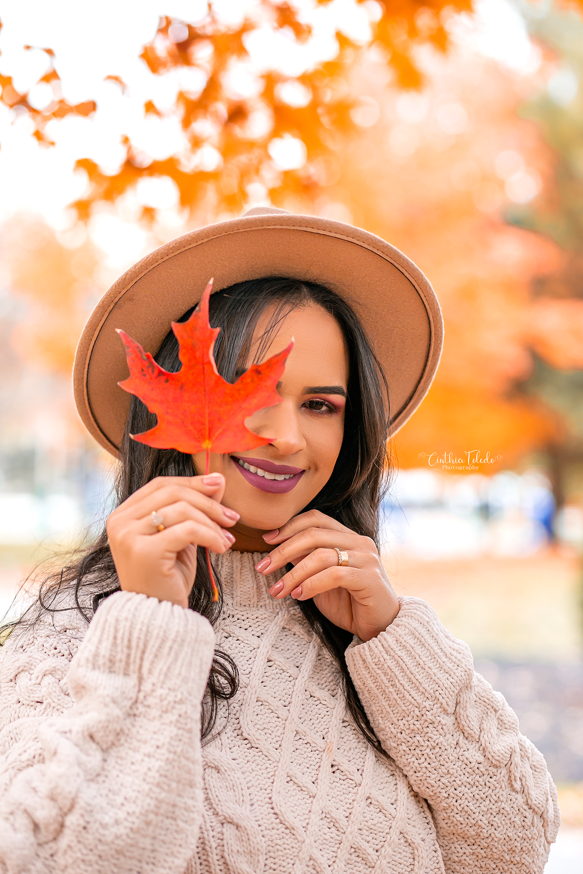 ensaio fotografico em familia, fotografado em Massachusetts por Cinthia Toledo photography, realizado na estacao de outono FALL,  