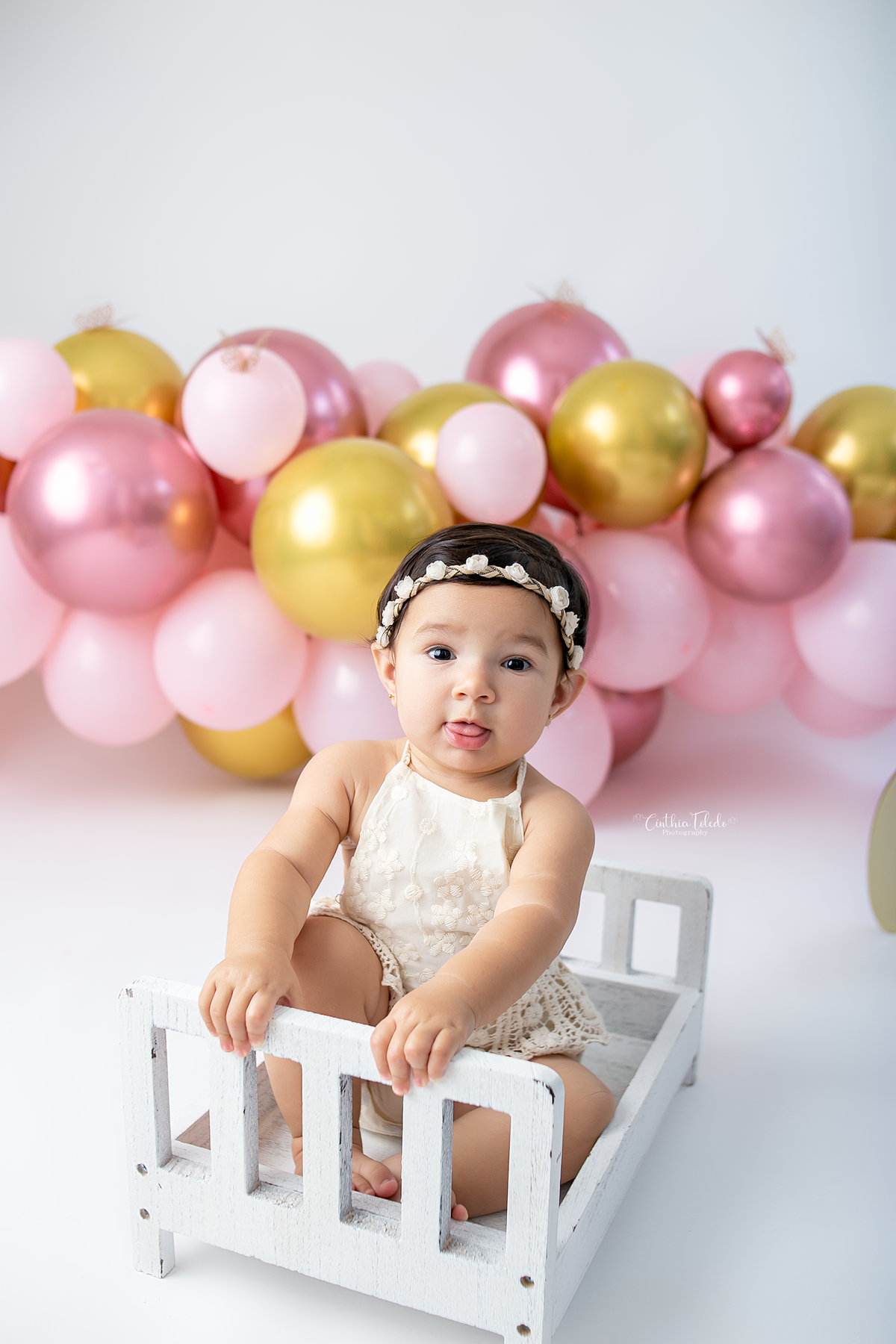 ensaio fotografico de cake Smash  de 1 aninho, fotografado por Cinthia Toledo Photography em Malden- MA. 