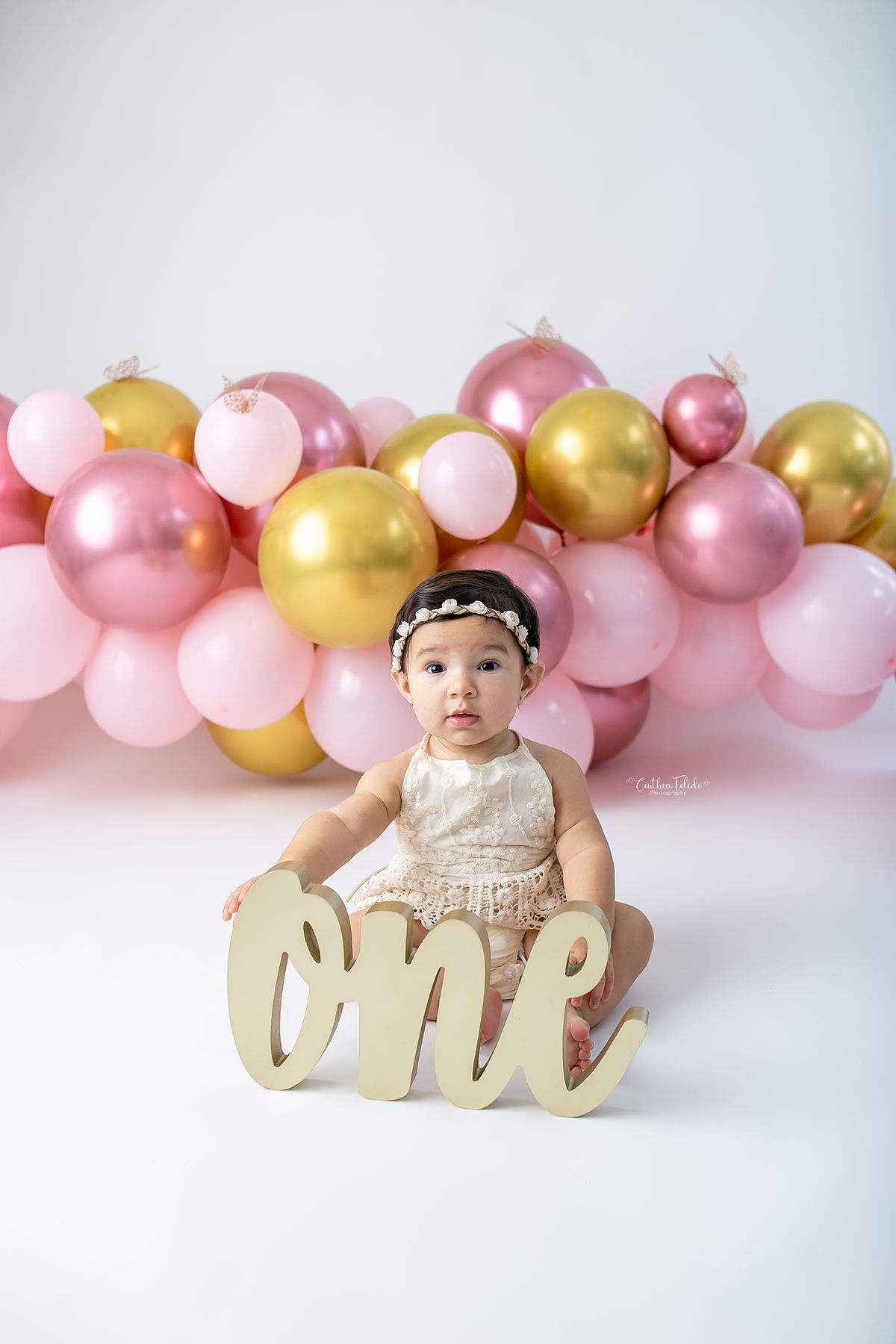 ensaio fotografico de cake Smash  de 1 aninho, fotografado por Cinthia Toledo Photography em Malden- MA. 
