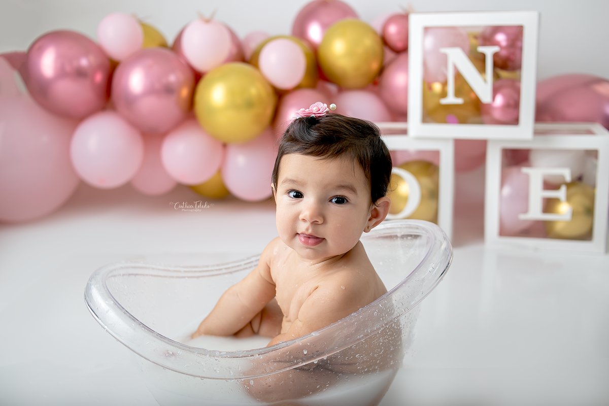 ensaio fotografico de cake Smash  de 1 aninho, fotografado por Cinthia Toledo Photography em Malden- MA. 