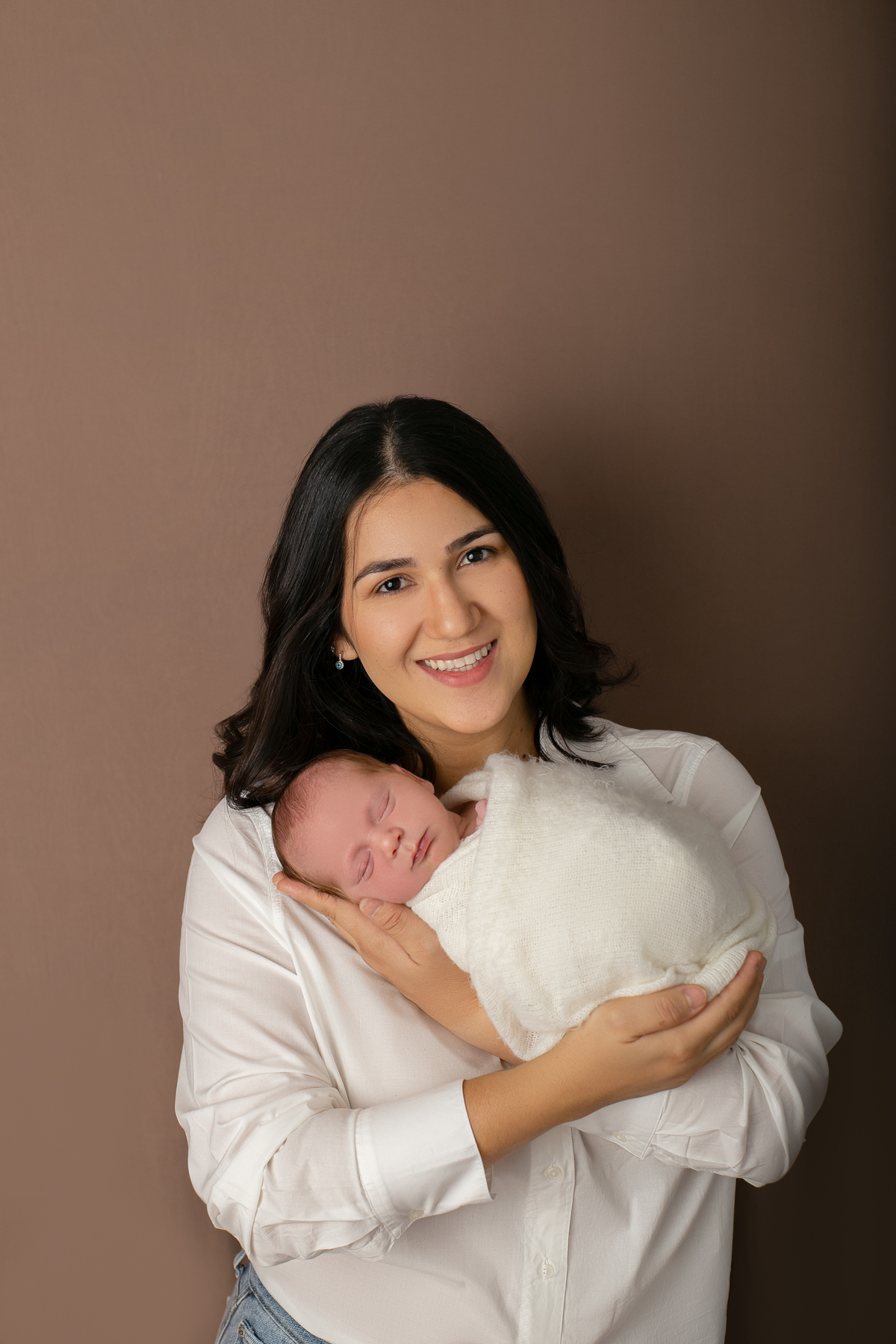 newborn session, ensaio newborn fotografado por Cinthia Toledo Photography em Malden-MA, Boston, mae e filho