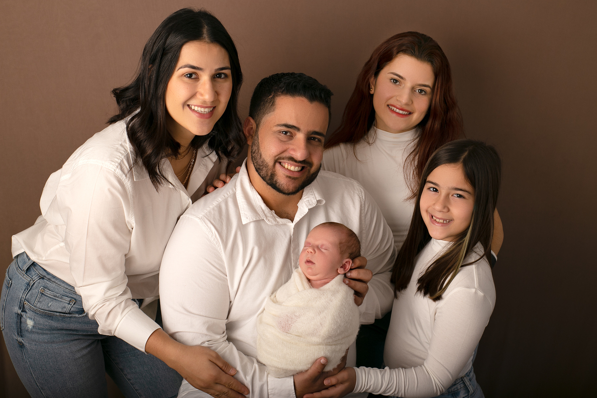 newborn session, ensaio newborn fotografado por Cinthia Toledo Photography em Malden-MA, Boston, familia
