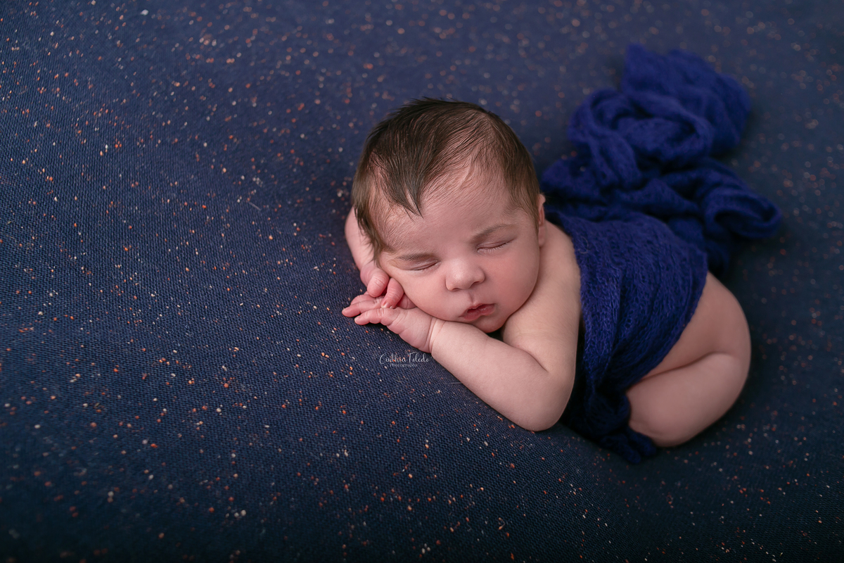 Cinthia Toledo, Malden-Massachusetts, ensaio newborn, fotografia newborn, menino, fotos no puff, peladinho