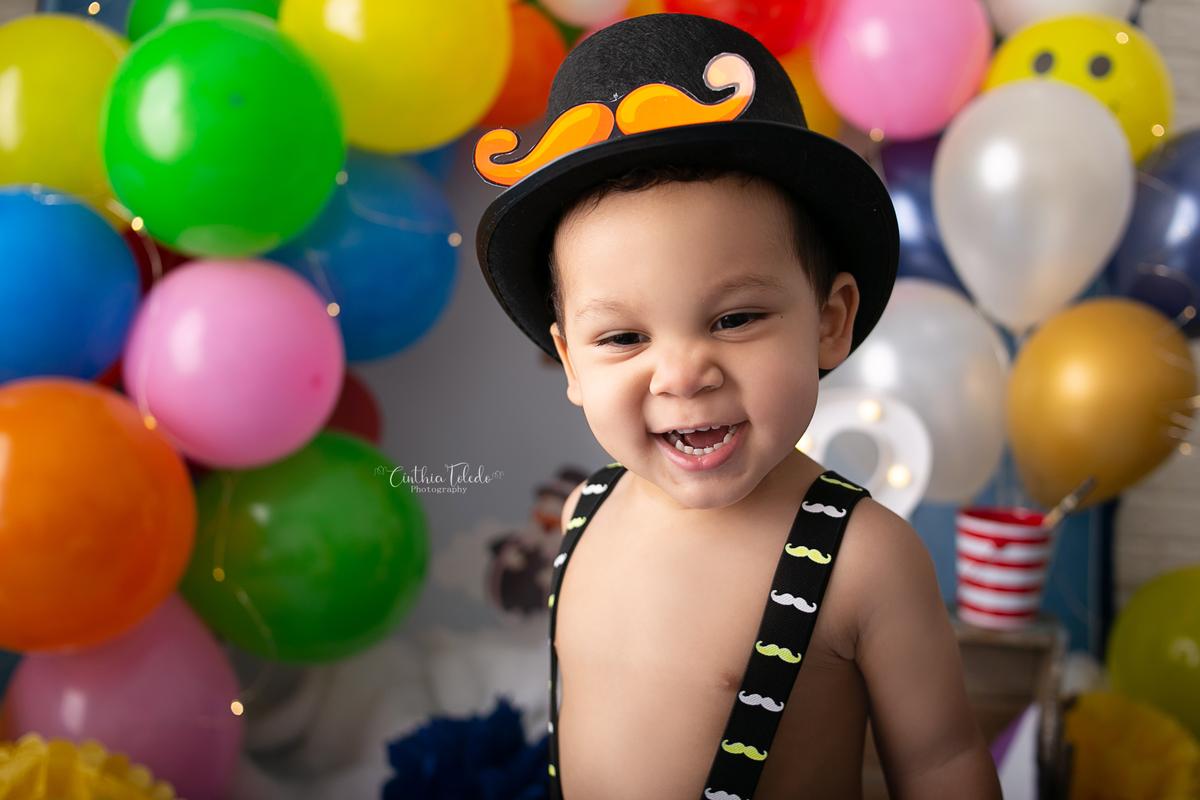 Cínthia Toledo, fotógrafa de família, fotógrafa de newborn e babys, cake smash, smash the cake, 2 anos, ensaio infantil, fotografia de bebês, babys, Malden-MA, mundo bita, cake smash mundo bita