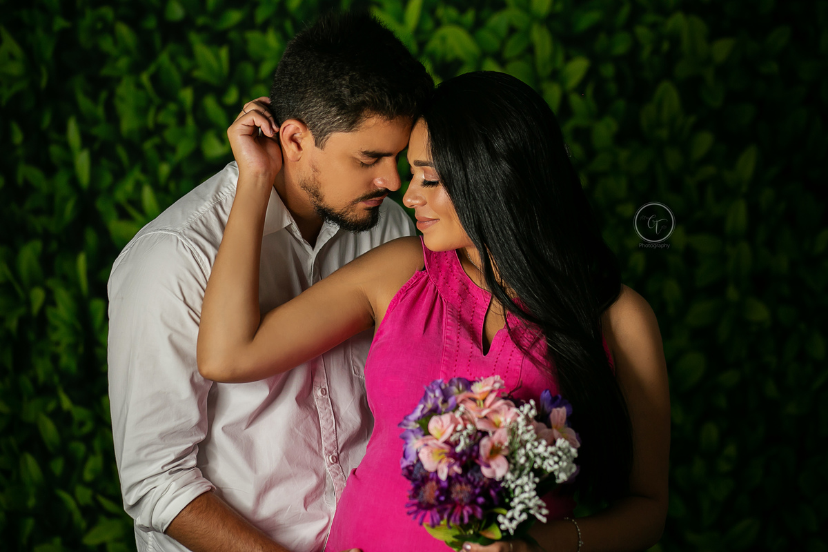 Ensaio fotográfico gestante, pregnancy, maternity, realizado em studio, localizado em Malden-MA, fotografado por Cinthia Toledo Fotografia, 