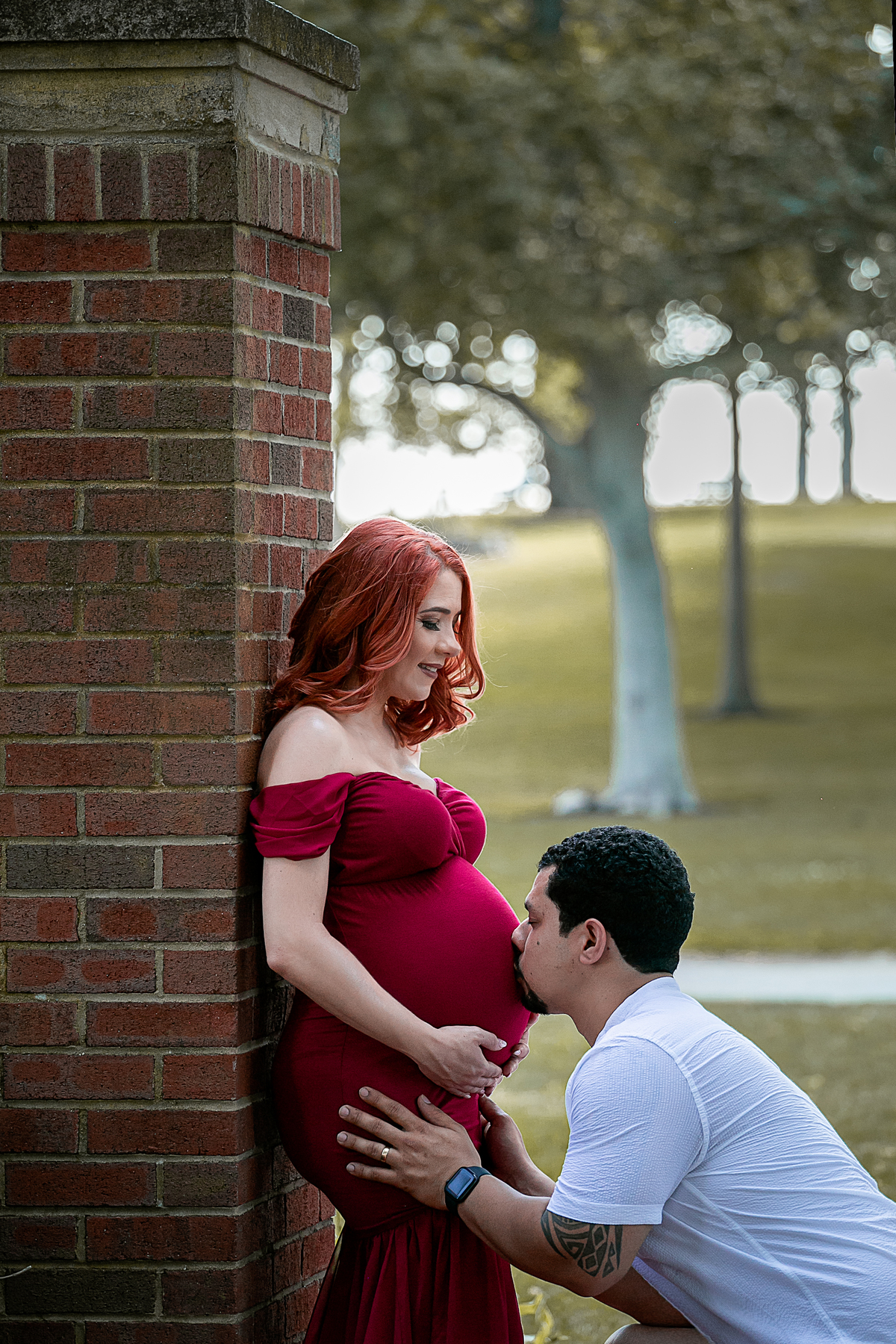 ensaio fotográfico de gestante / pregnancy/ maternity, casal, fotografado por Cinthia Toledo photography, localizado em 
Beverly David S Lynch Park,  Julho de 2021