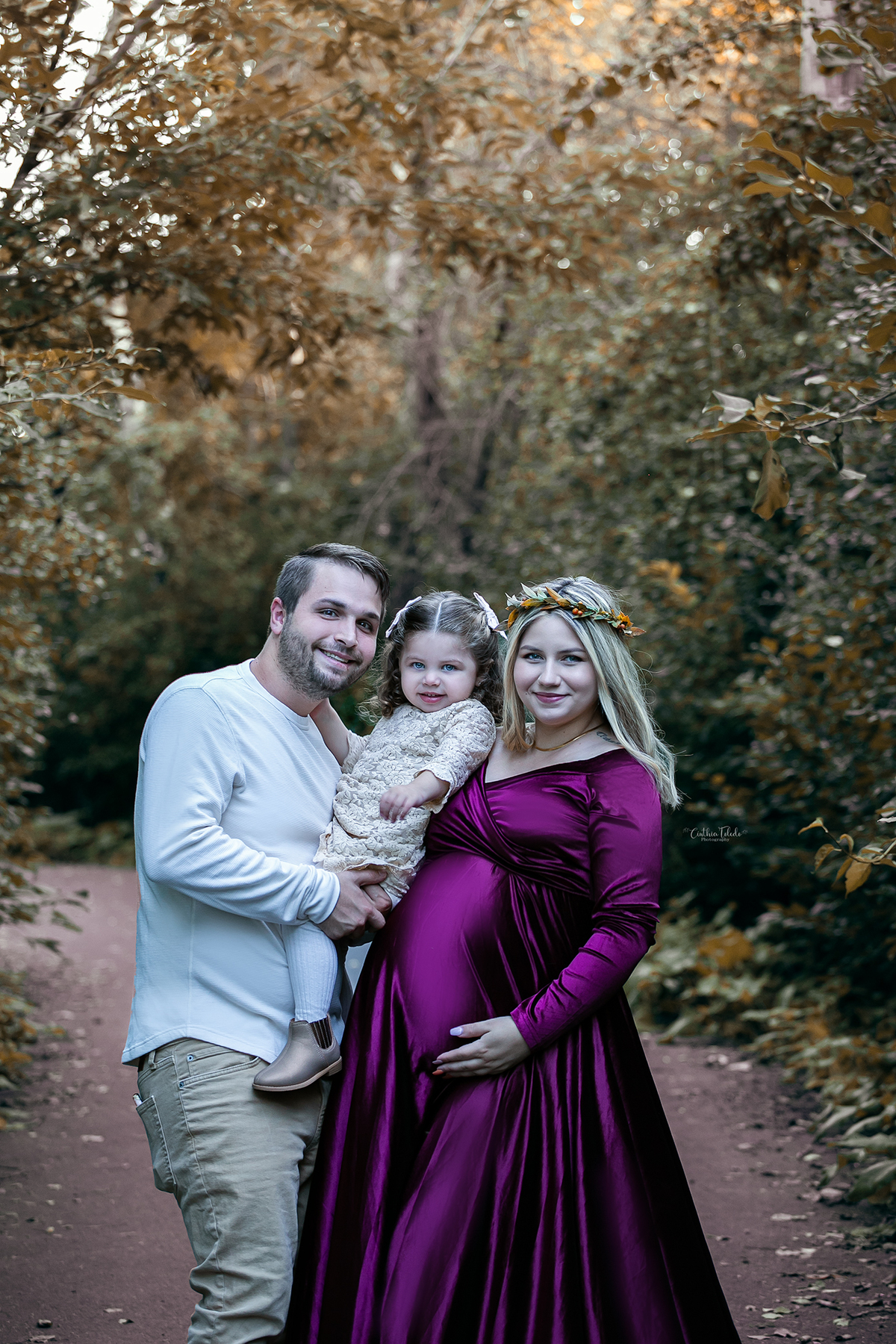 Ensaio fotográfico de gestante, maternity, pregnancy e família, fotografado por Cinthia Toledo photography, Fotógrafa de família.  sessão de gestante nos Eua. família 