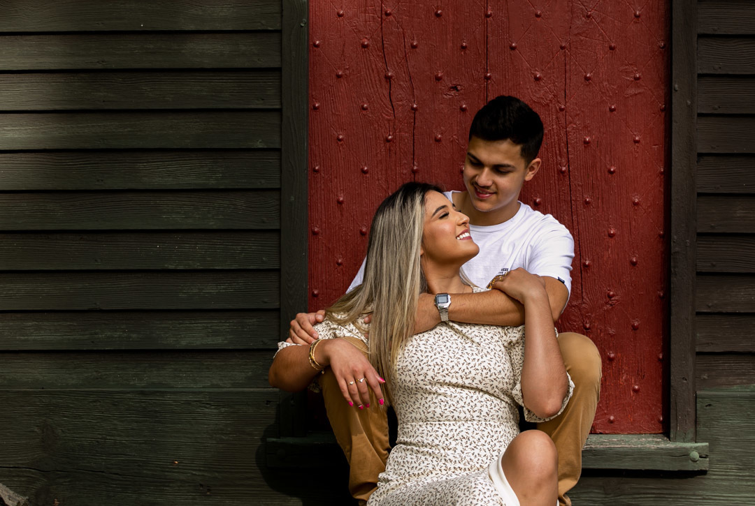 ensaio fotografico de casal realizado em Saugus-MA nos EUA, fotografado por Cinthia Toledo Fotografia/photography , fotografa de familia. fotos ao ar livre, natureza, romance, outono, fall.