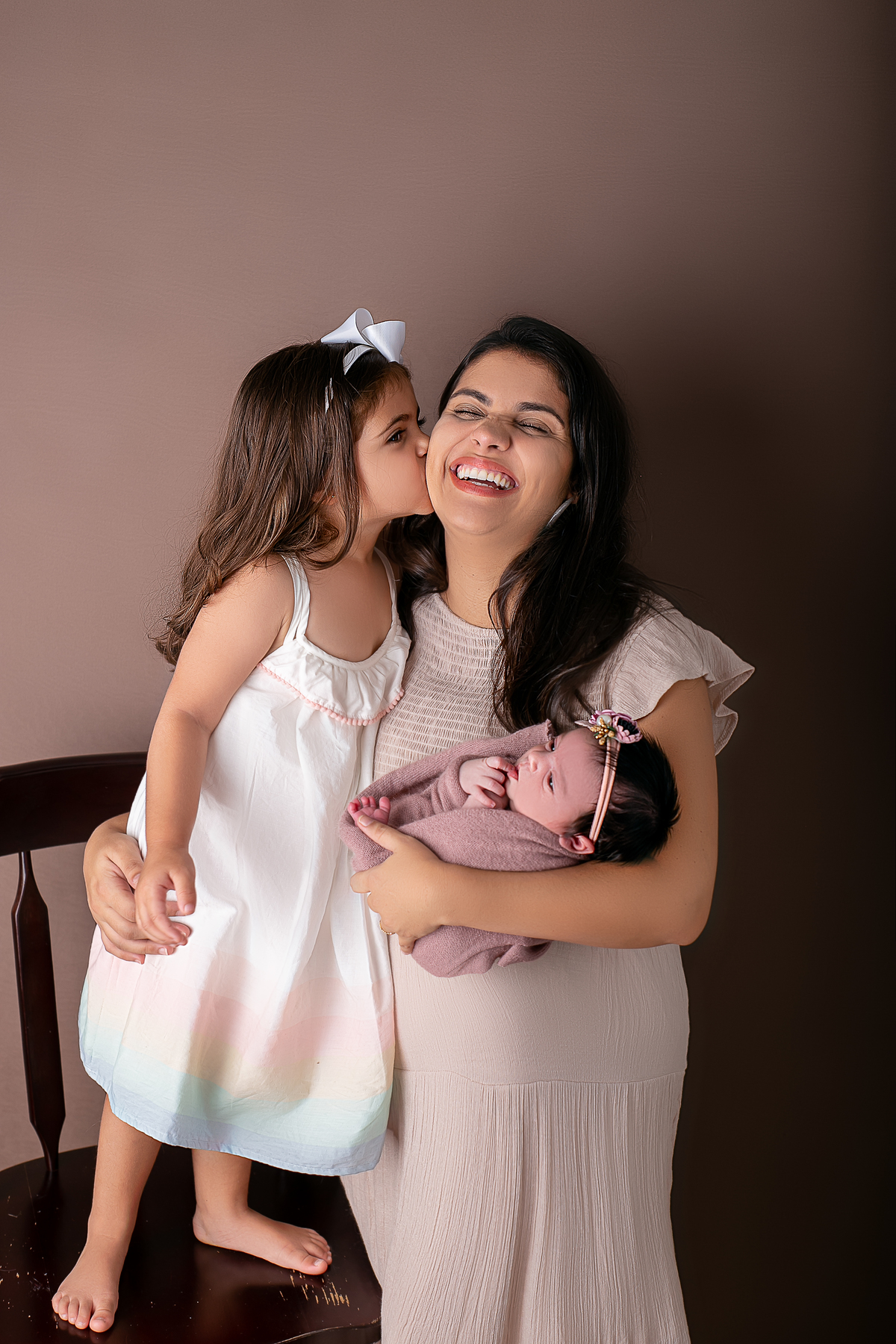ensaio newborn feminino, fotografado por Cinthia Toledo photography/fotografia, Fotógrafa de Família especializada em newborn, fotografado em Malden-MA EUA. 