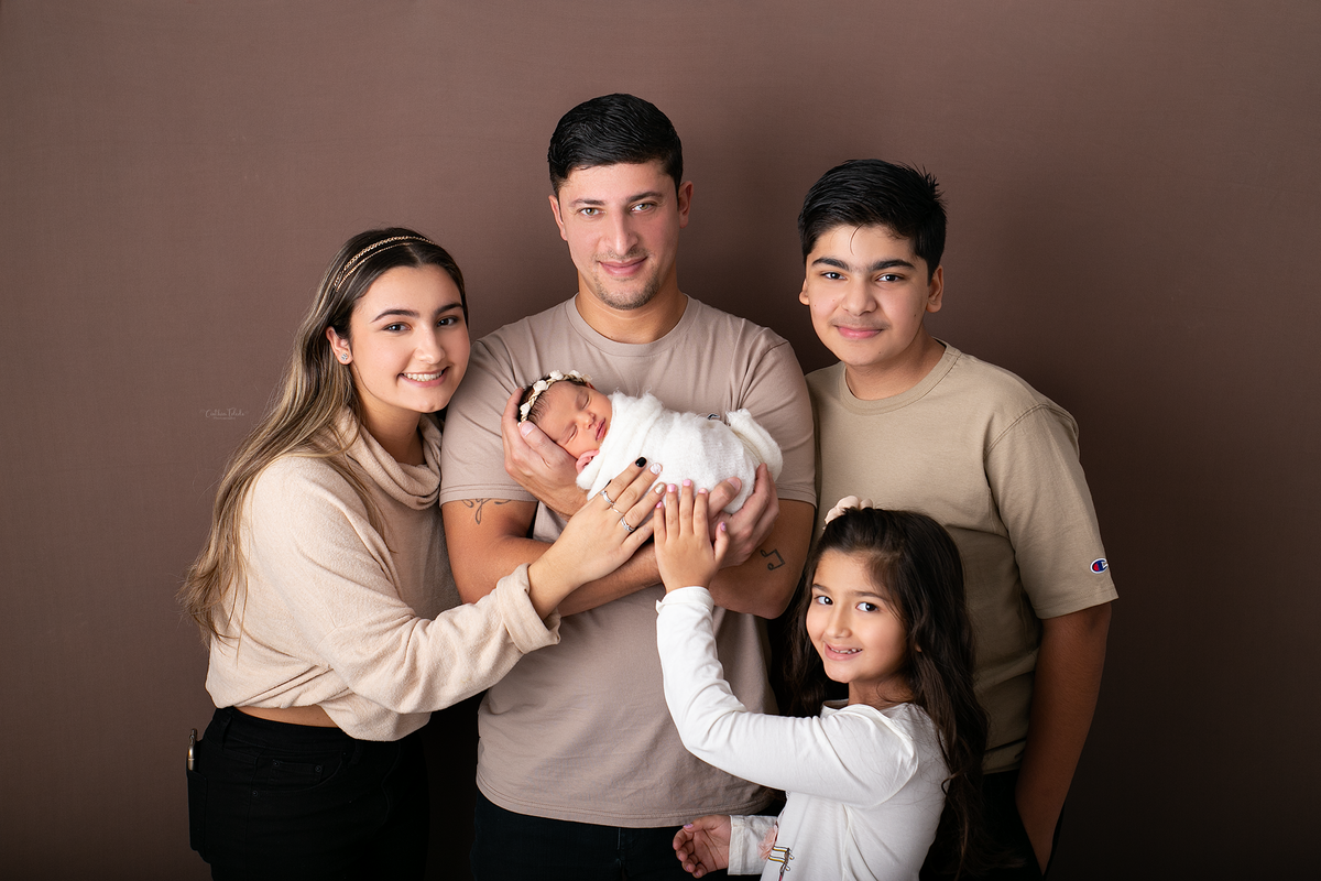 Ensaio fotografico newborn (recem-nascido) fotos realizadas em Malden-MA. fotografia feita por Cinthia Toledo fotografia, familia 