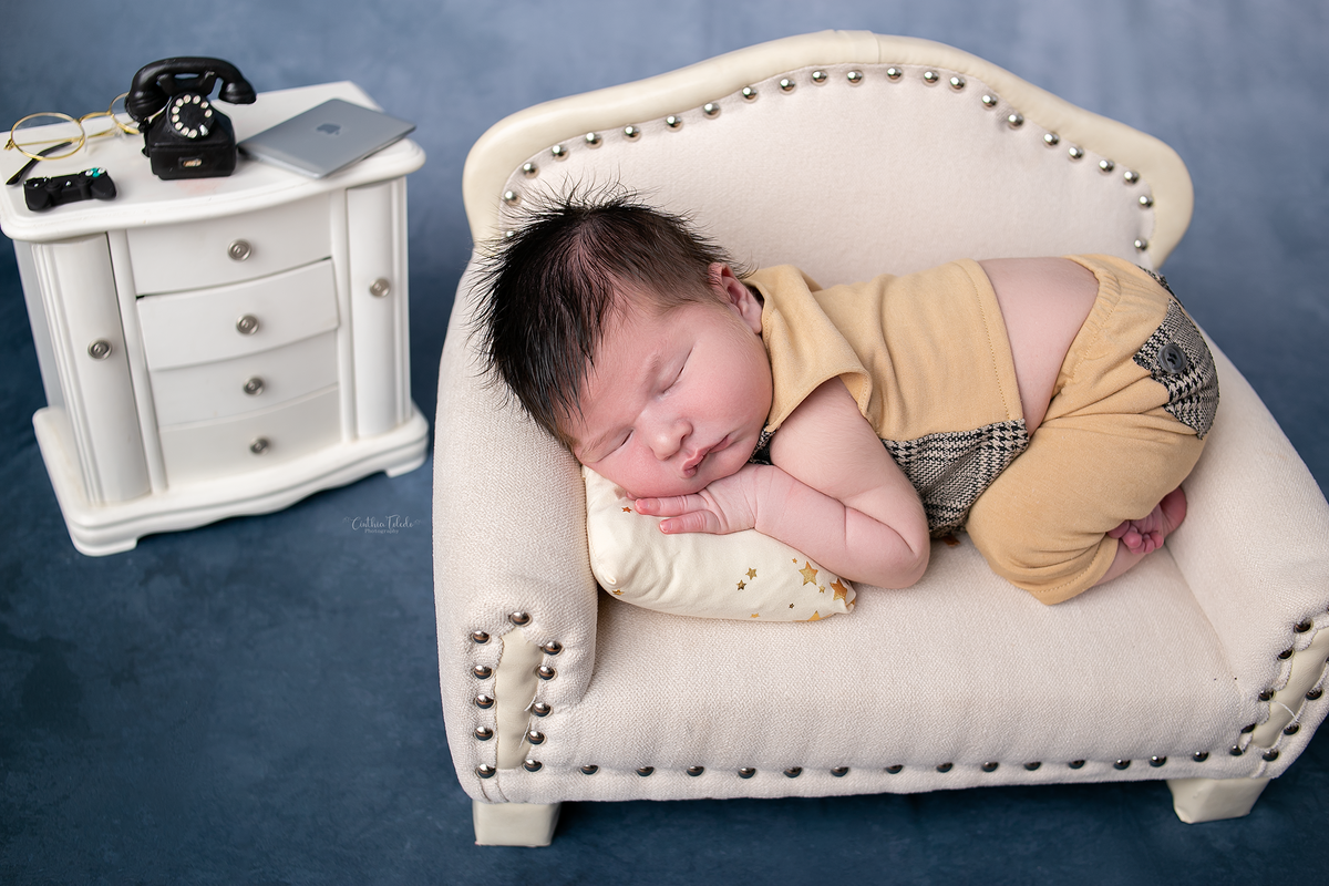 Ola boa noite! me chamo Cinthia Toledo, sou fotografa especializada em recem-nascidos(newborn), bebes, gestantes, fotografo  ensaios femininos, casais e familia. Atendo atualmente em Boston-MA, mas estarei com minha agenda aberta entre o final de Abril e 