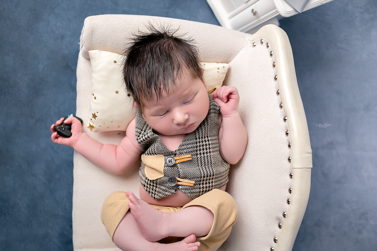 Ola boa noite! me chamo Cinthia Toledo, sou fotografa especializada em recem-nascidos(newborn), bebes, gestantes, fotografo  ensaios femininos, casais e familia. Atendo atualmente em Boston-MA, mas estarei com minha agenda aberta entre o final de Abril e 