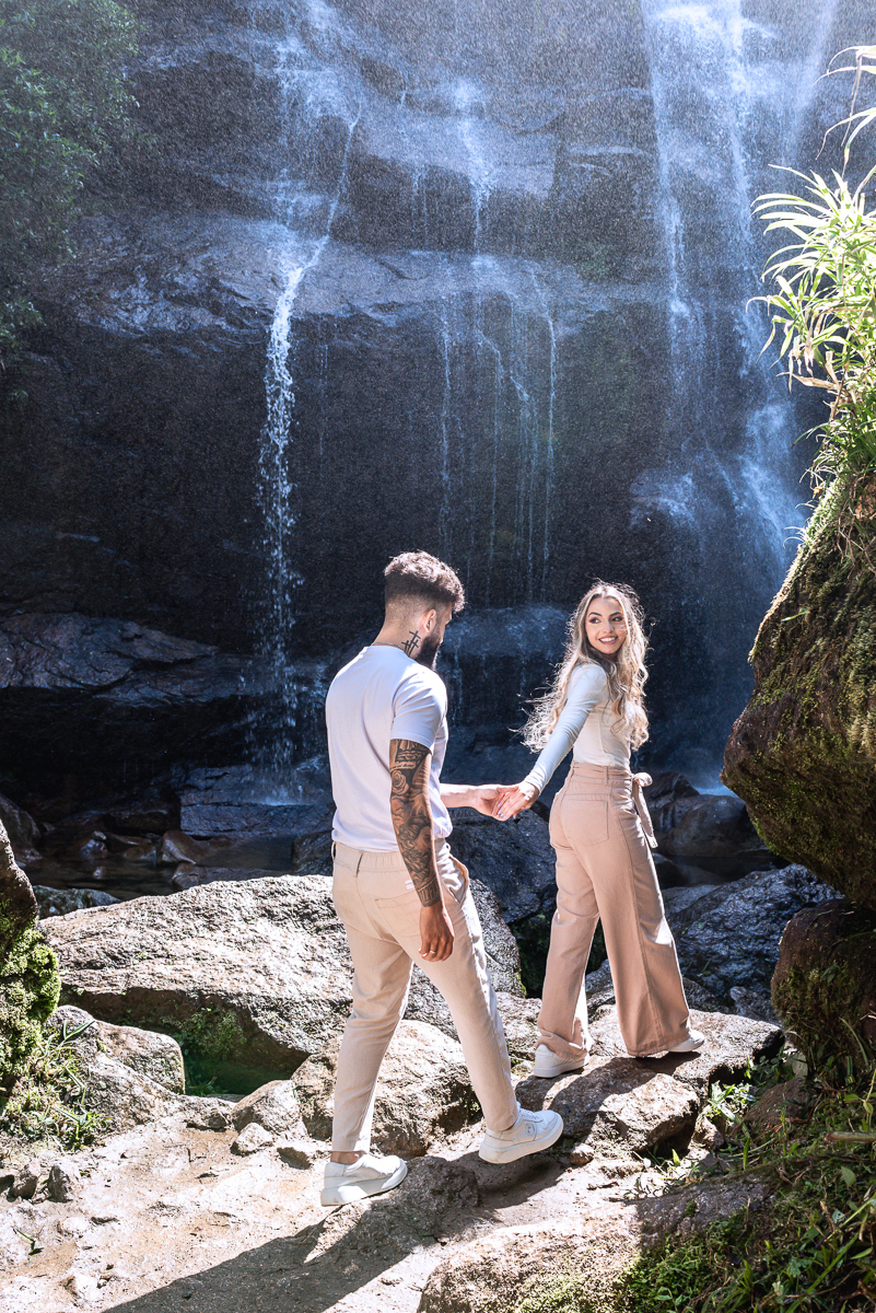 Caminhando na Cachoeira