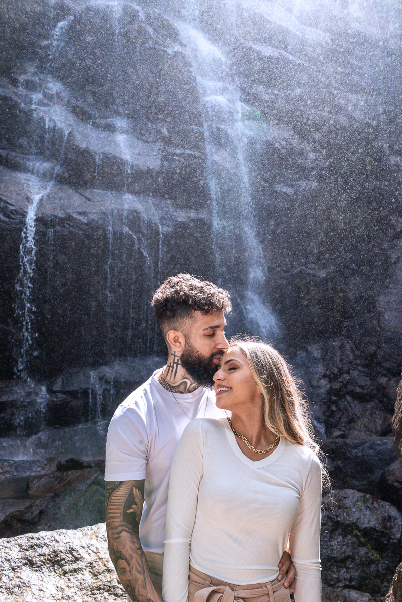 Pré wedding na cachoeira  de itatiai