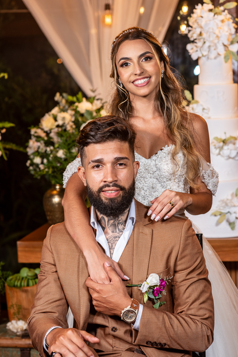 Fotografia elegante dos noivos 