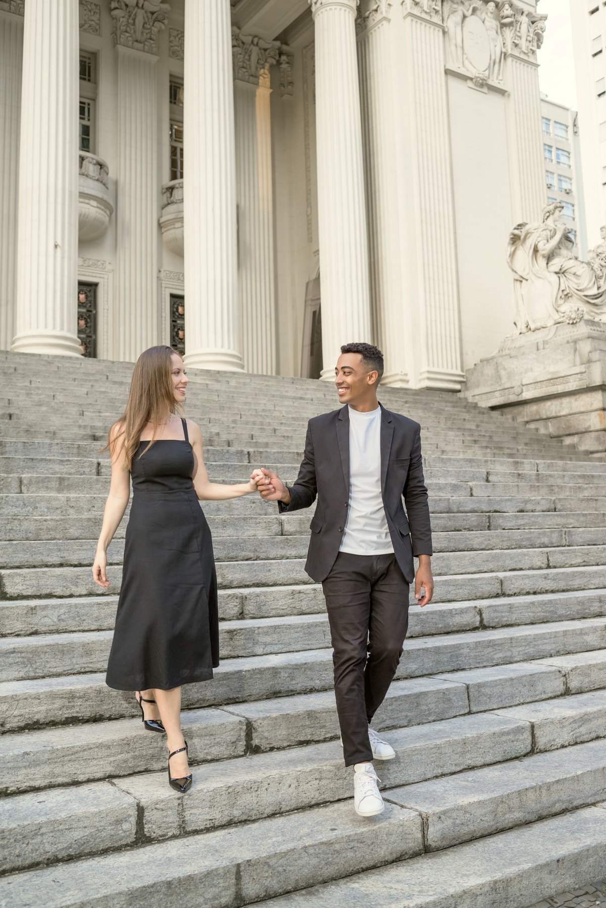 pré-wedding poses que capturem a felicidade