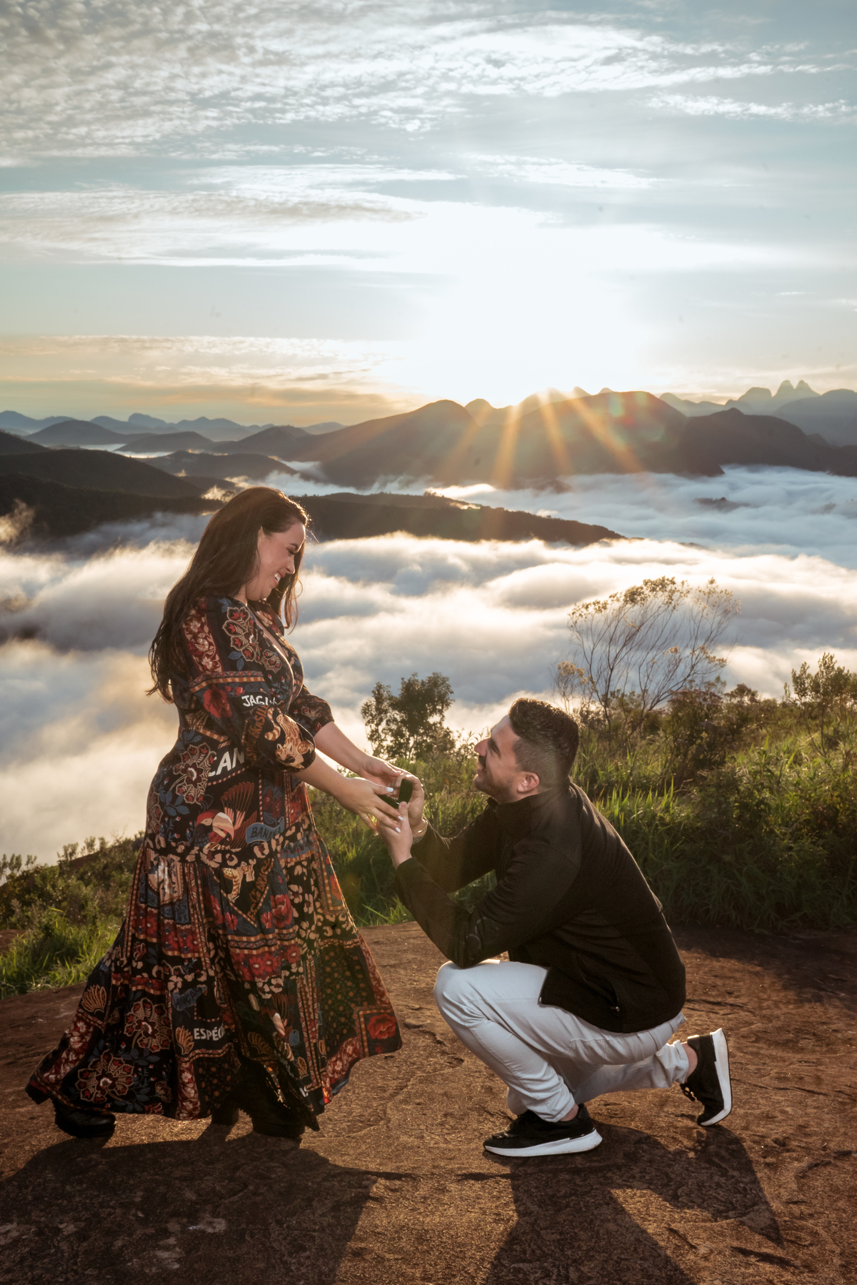 Pedido de casamento nas montanhas 