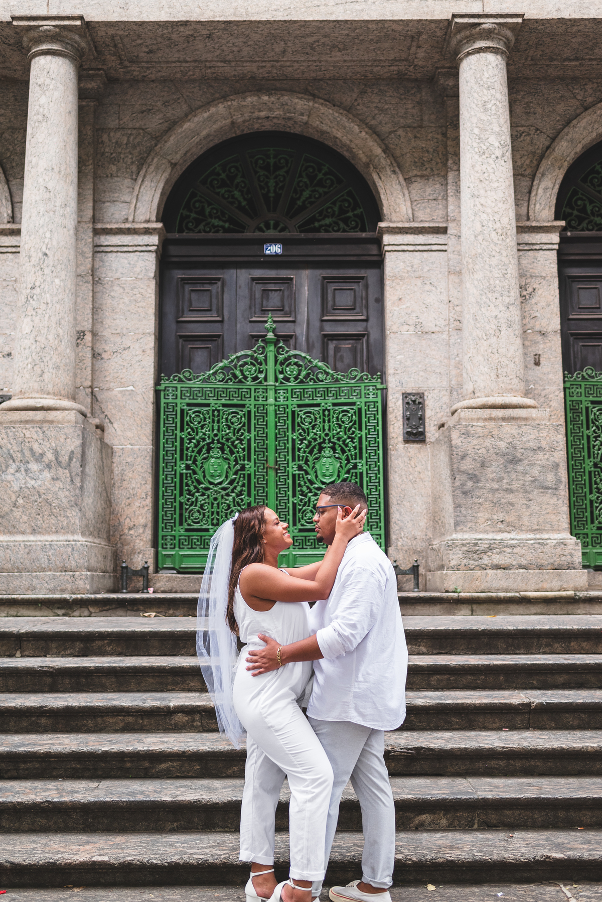 Casal apaixonados no pré-wedding
