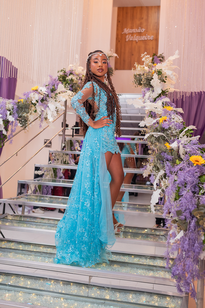 Debutante com vestido azul Gugu Fernando 