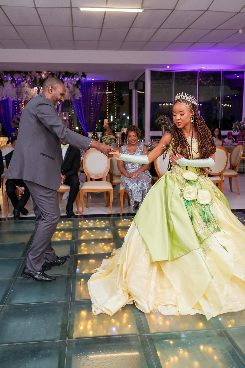 Dança da princesa e o sapo 