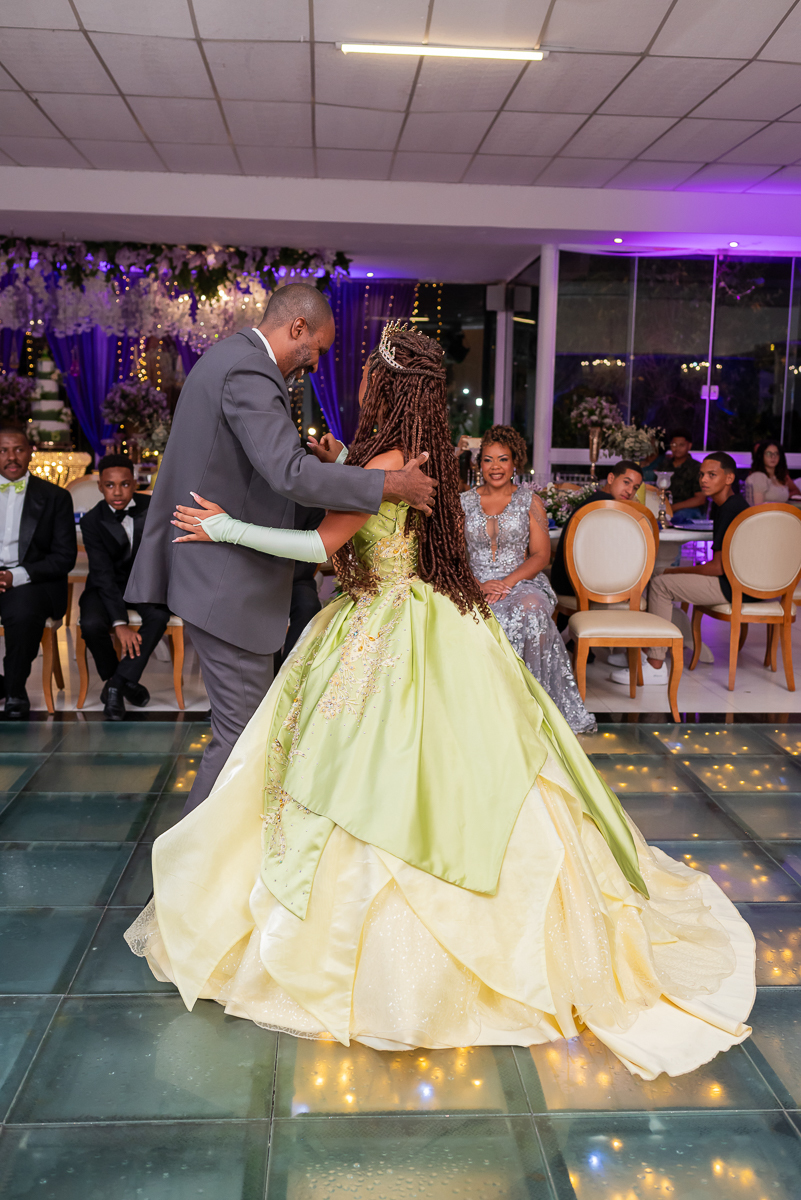 Valsa com pai na cerimônia mansão valqueire 