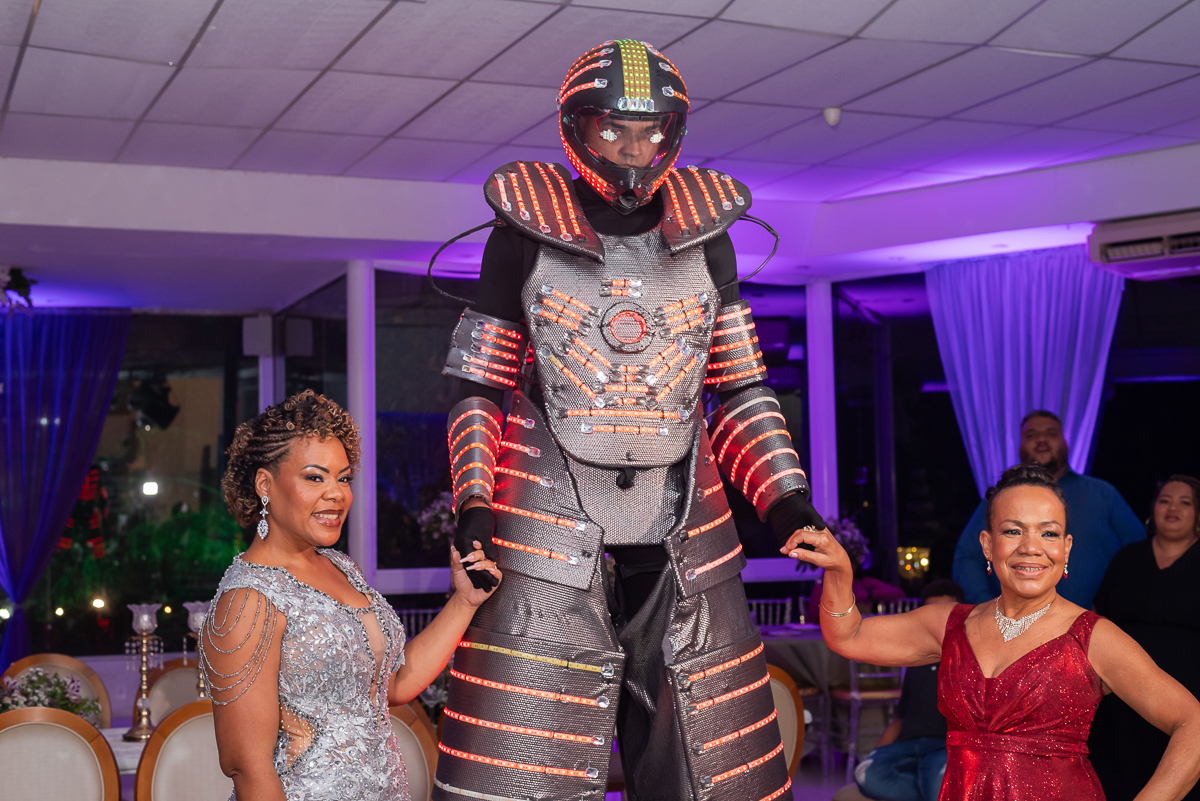Robô na festa de 15 anos