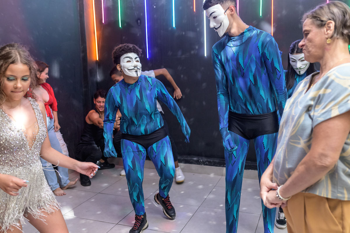 Pista de dança bombando 15 anos