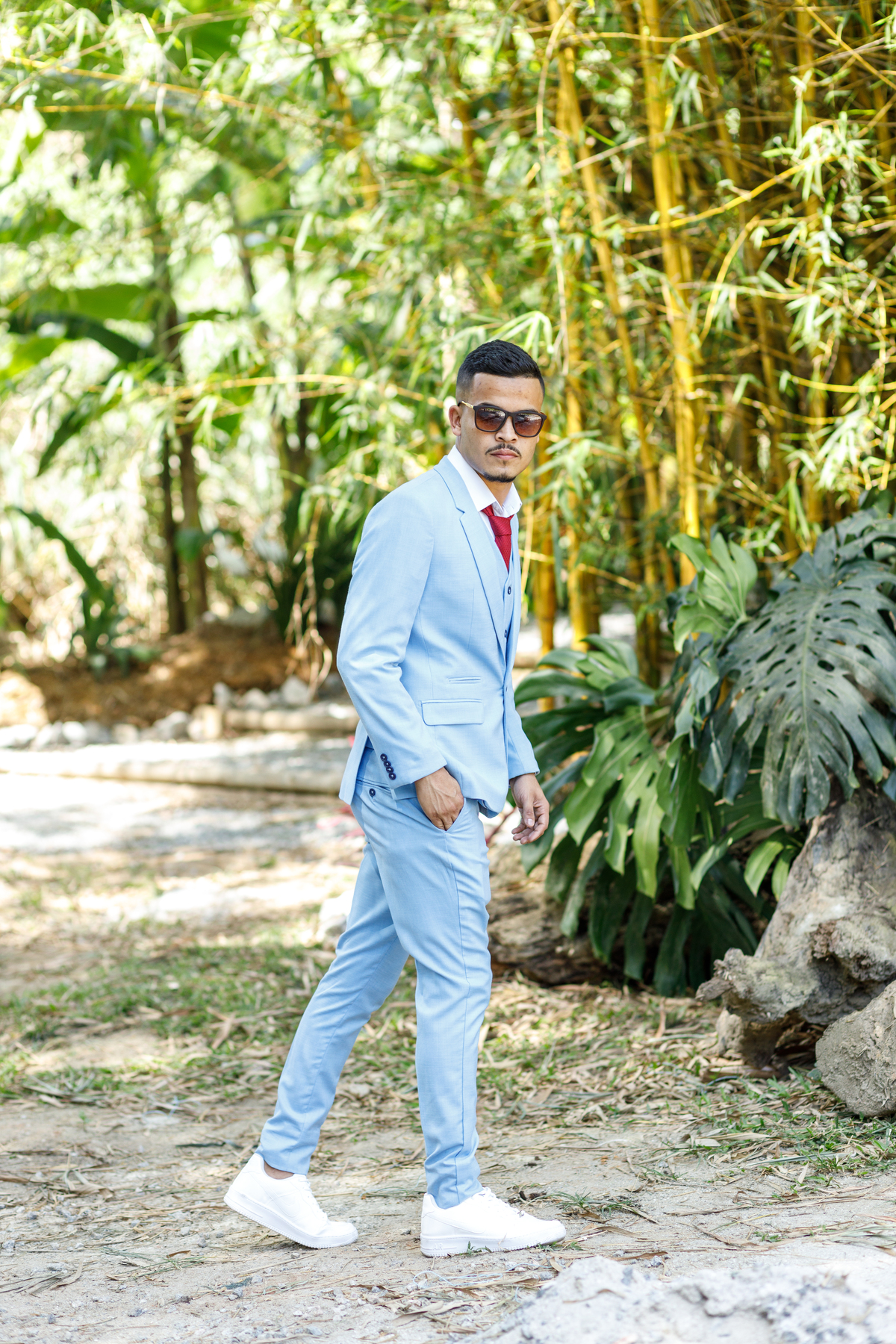 Making off do noivo estiloso 